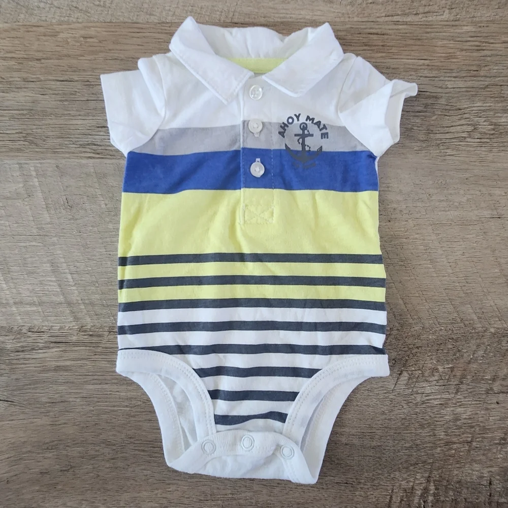 Carter's Seven Piece Baby Clothes Bundle Size NB